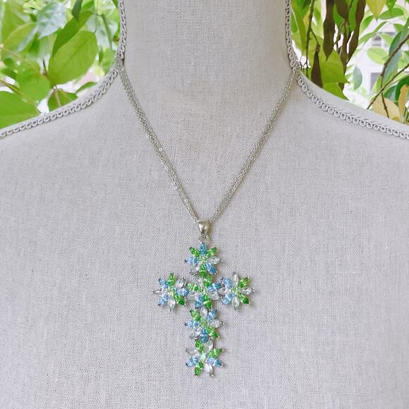 Vintage Large Silver Tone Floral Rhinestone Cross Pendant Necklace Blue Green - Picture 11 of 11